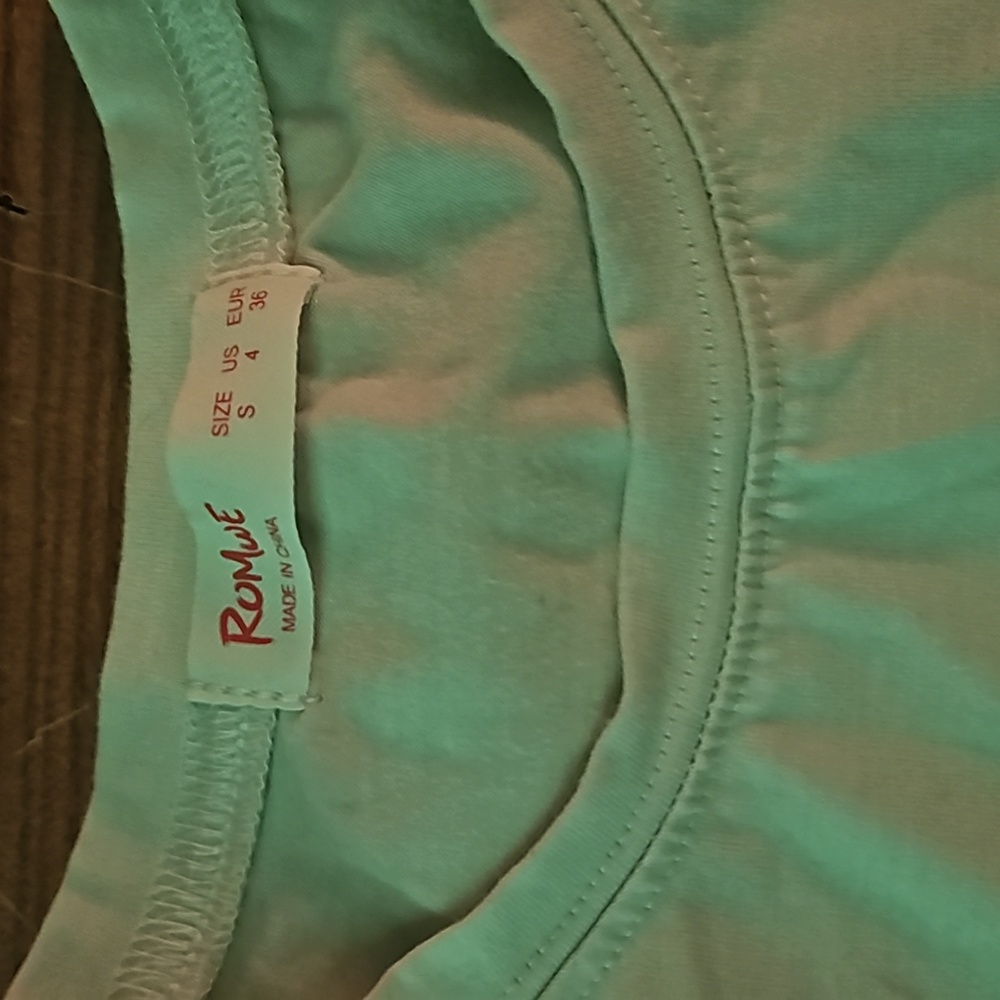 Romwe Bundle of 3 Shirts - Picture 7 of 10